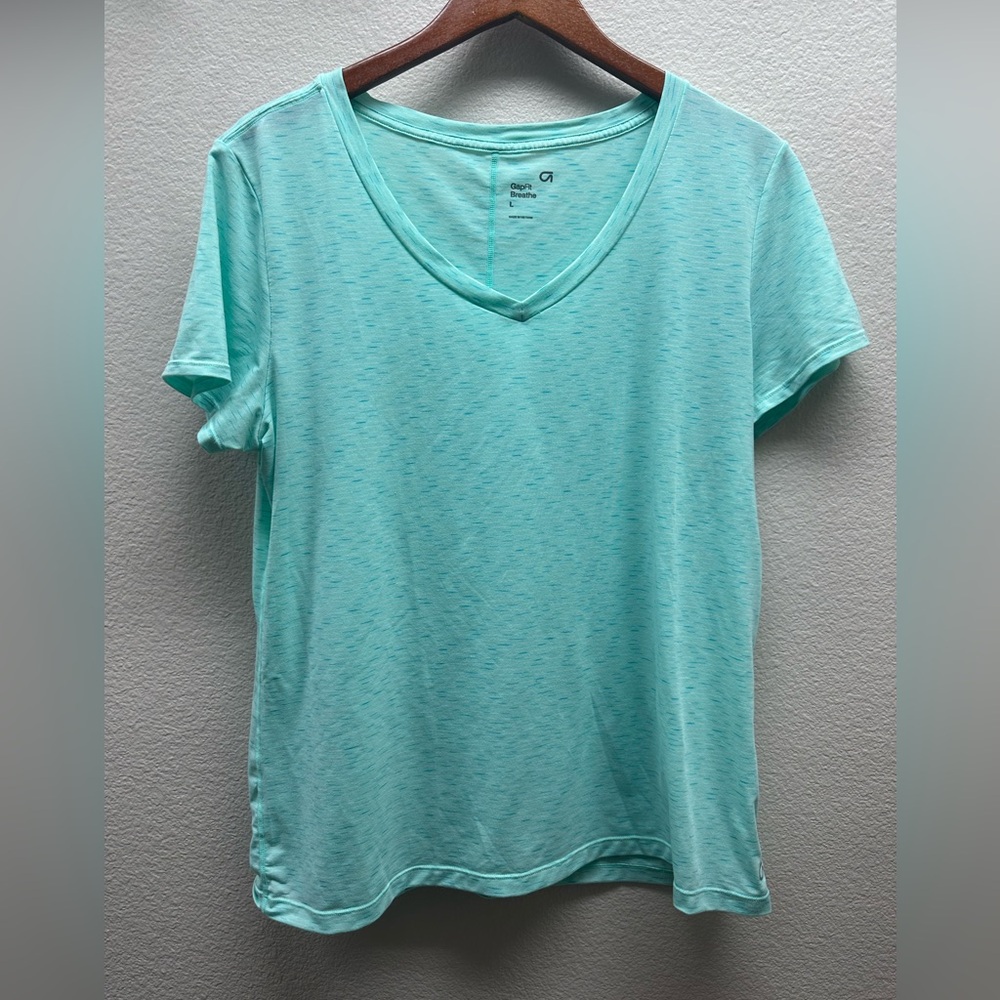 GAPFit Breathe Women's T-Shirt/V-Neck Short Sleeve Tee - Picture 2 of 4